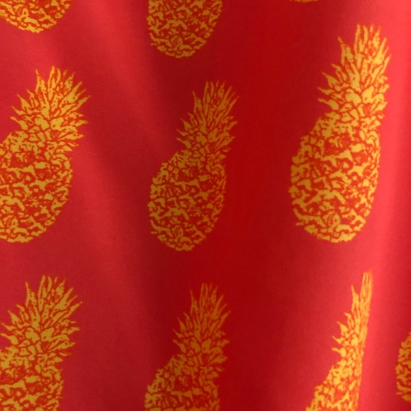 Pineapple tank top - Picture 2 of 3